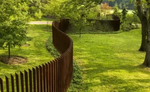 Готовые заборы: идеальное решение для вашего участка